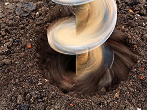 ¿Cuánto cuesta instalar un pozo de barrena?